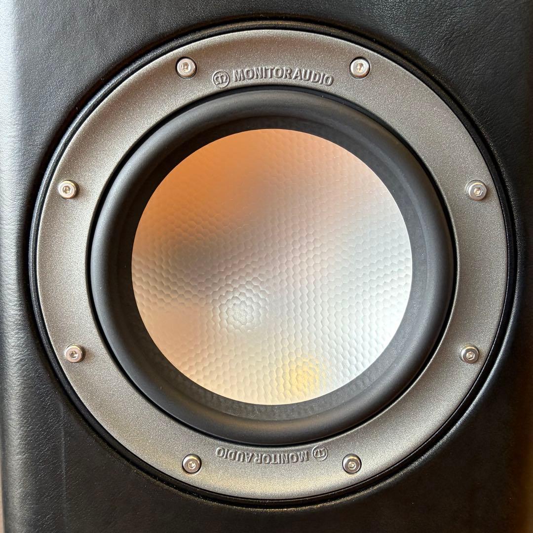 ②右側 MONITOR AUDIO スピーカー PL100 専用スタンドセット