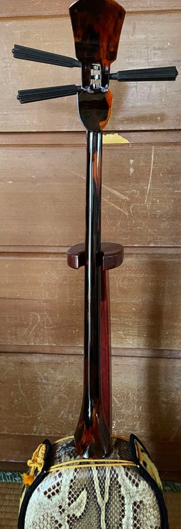 とても綺麗　クルチ　沖縄本島黒木　マカビ型　沖縄三線　三味線　強化張