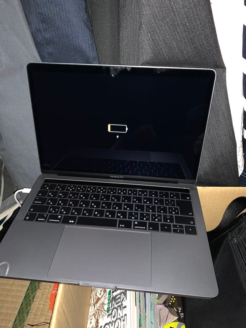 MacBook Air 訳あり　購入者が辞退した為上げ直します