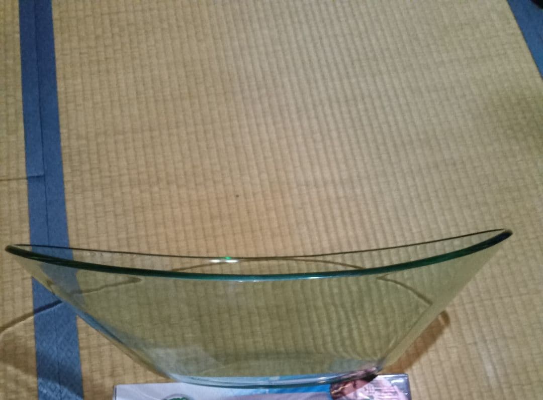 ガラス製オーバル型ボウル