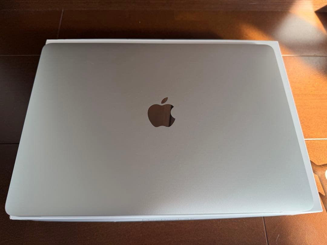 美品 M1 MacBook Air シルバー Apple Care有