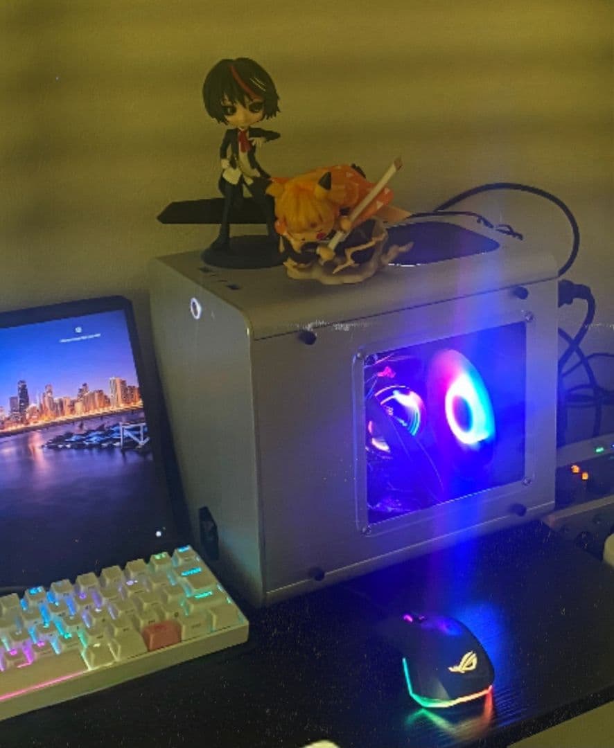 チ*ン様 Raijintek metis plus PCケース550W電源120