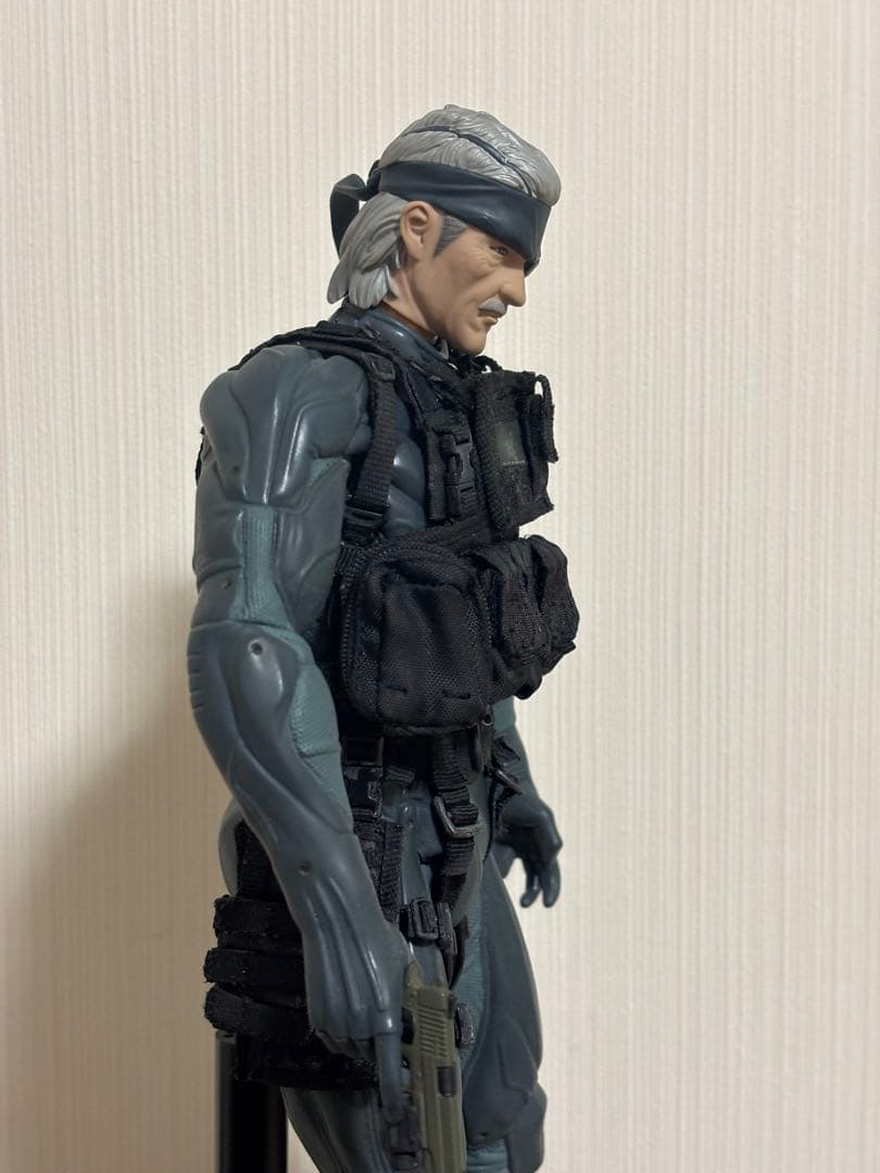 1/6 メタルギアソリッド　オールドスネーク　メタルギアソリッド４　メディコム