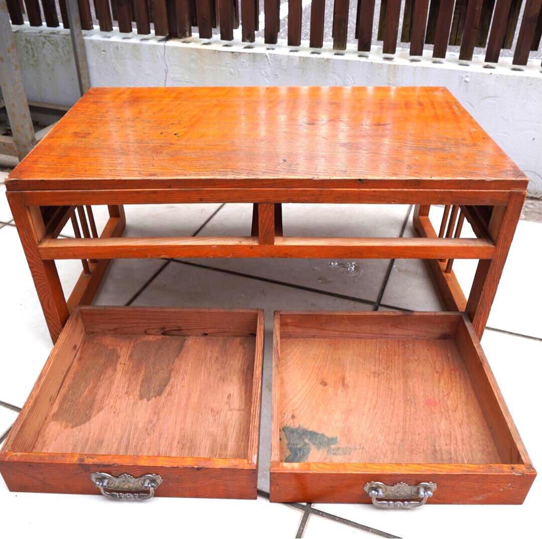 【古い文筆机】打ち出し金具 座卓 古物 古道具 昭和レトロ 机 引き出し