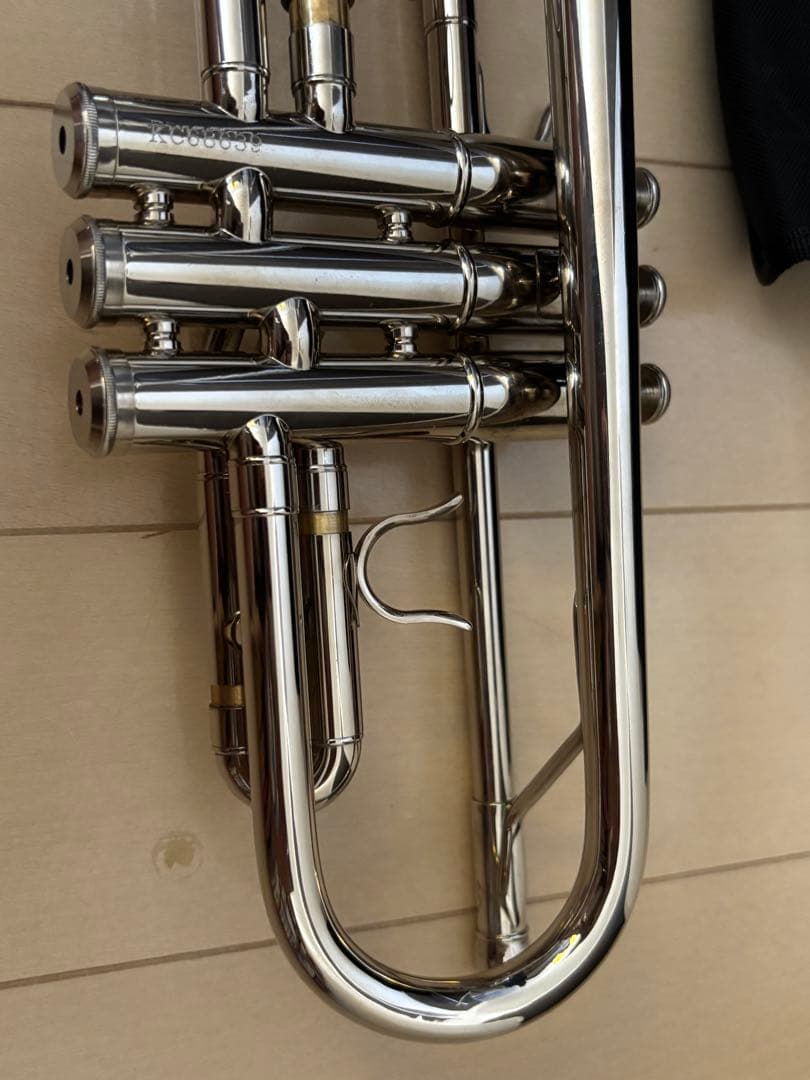 トランペット本体 シルバー仕上げ ケース付き