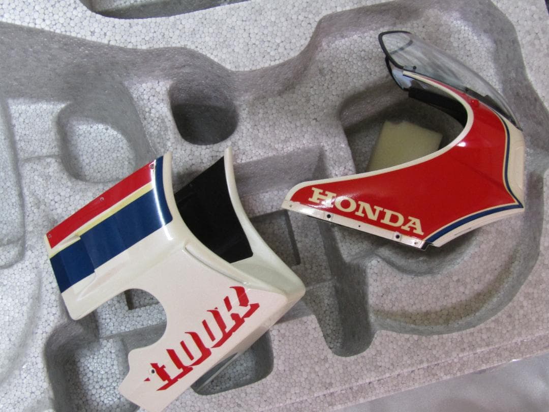 オートアート1/6　HONNDA　CB1100R　ホンダCB1100R