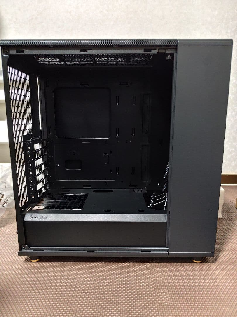 Fractal Design North Black Mesh PCケース