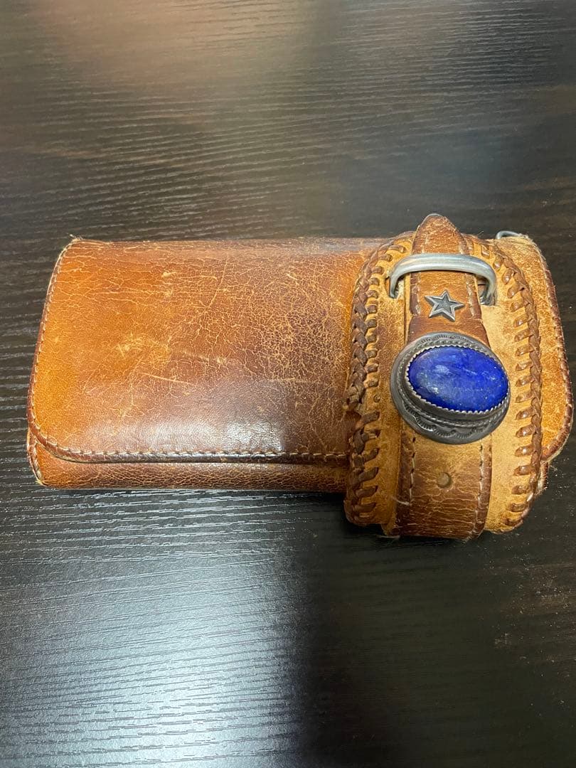 アルズニの革財布