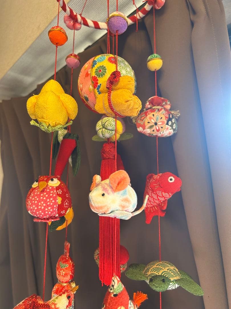 ハンドメイド　吊るし飾り・吊るし雛　さげもん　ちりめん細工　ひな祭り