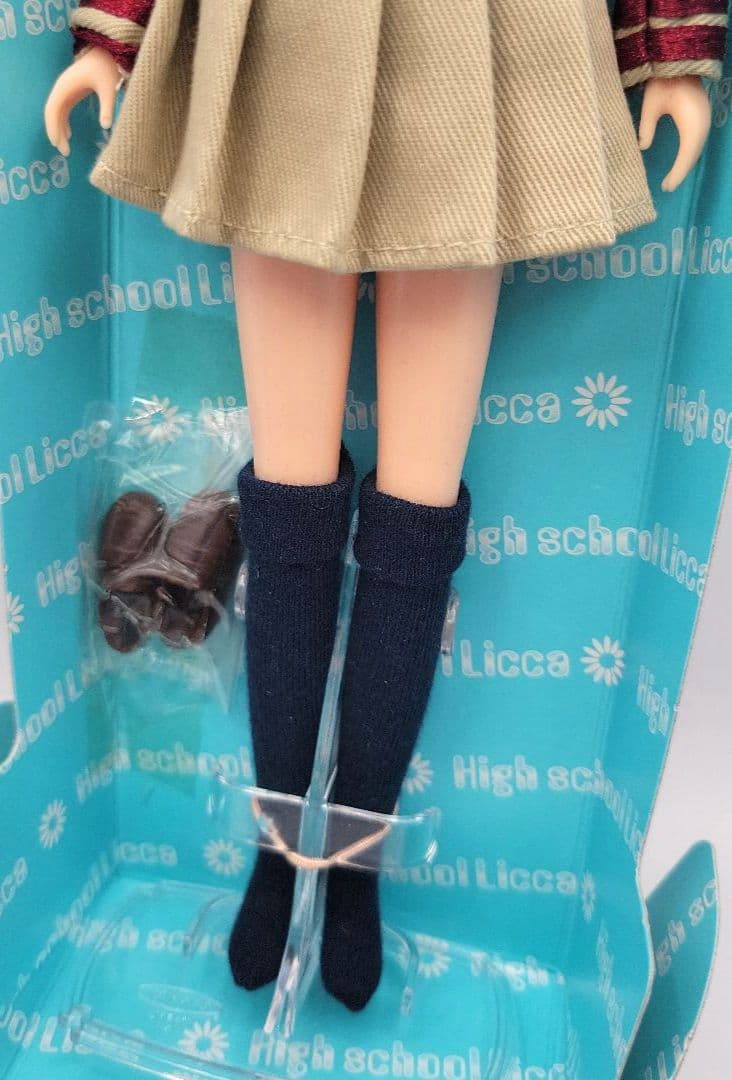 ■ リカちゃん　2001年トイザらス限定【高校生 あきちゃん】リカちゃんフレンド