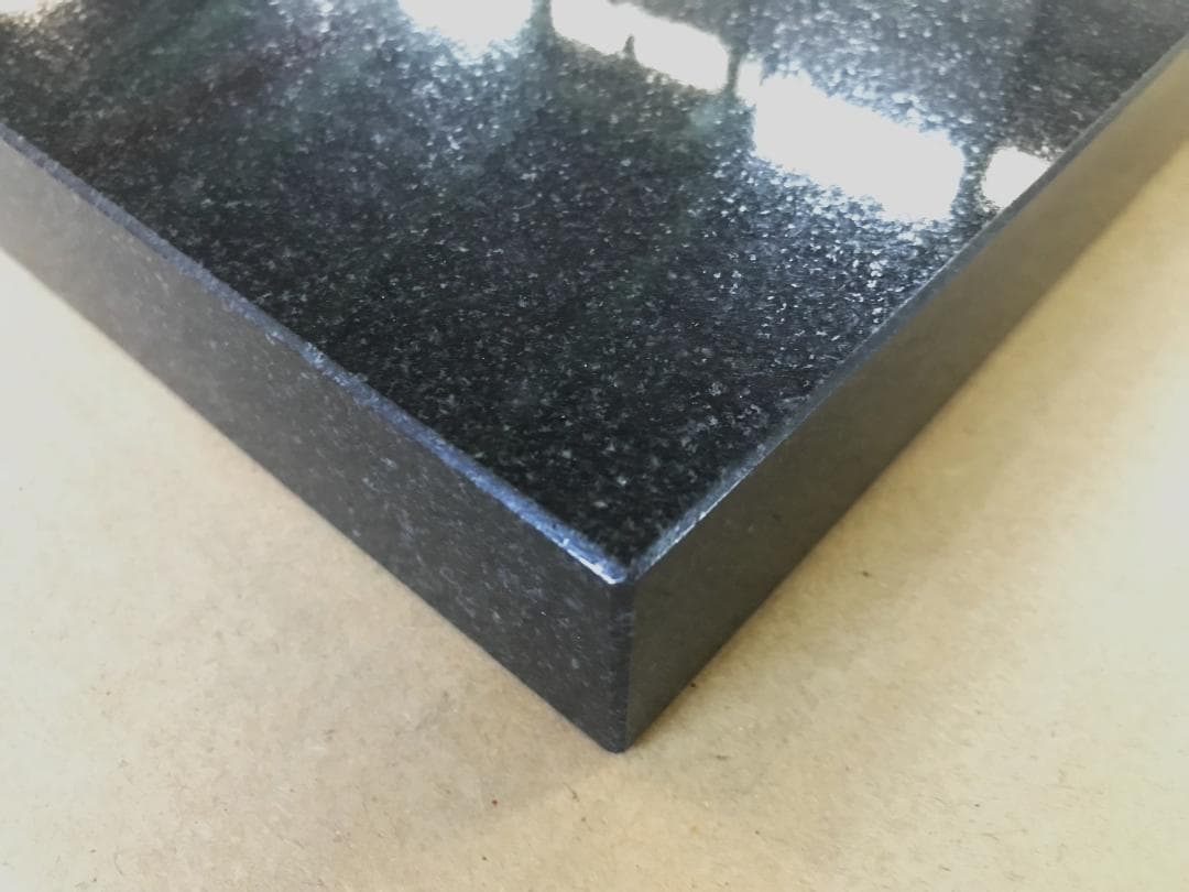 【シュナ】高級 天然黒御影石 特注オーディオボード　5面磨き　送料無料