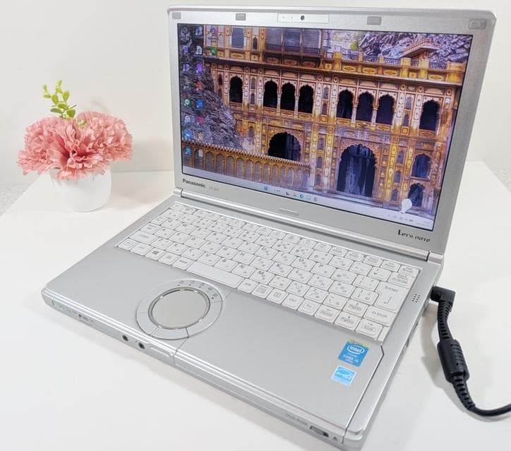 【美品】Windows11✨新品8GB✨初心者に✨すぐ使える✨小型ノートパソコン