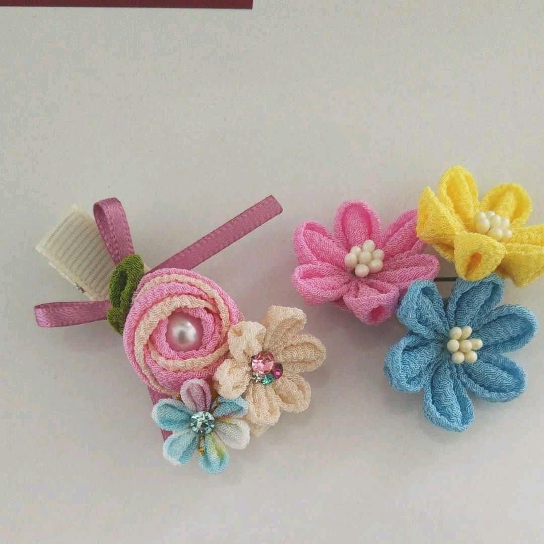 つまみ細工 薔薇のおめかしベビークリップ 春色 Pastelcolor