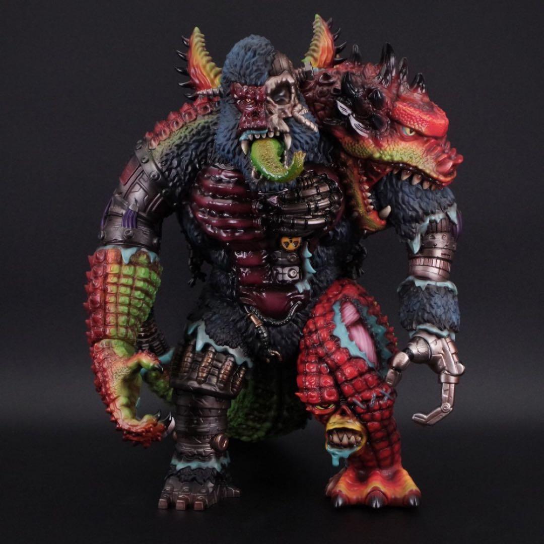 Amakong 30周年記念フィギュア