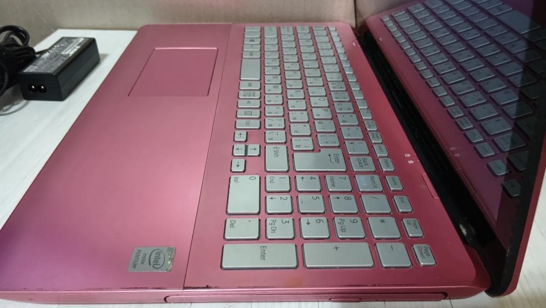 液晶ジャンク メタリックピンクなVaio SVF15A1A1J Pentium