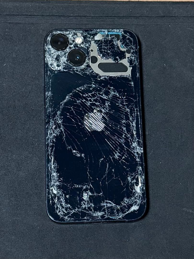 iPhone13 本体（ジャンク品）