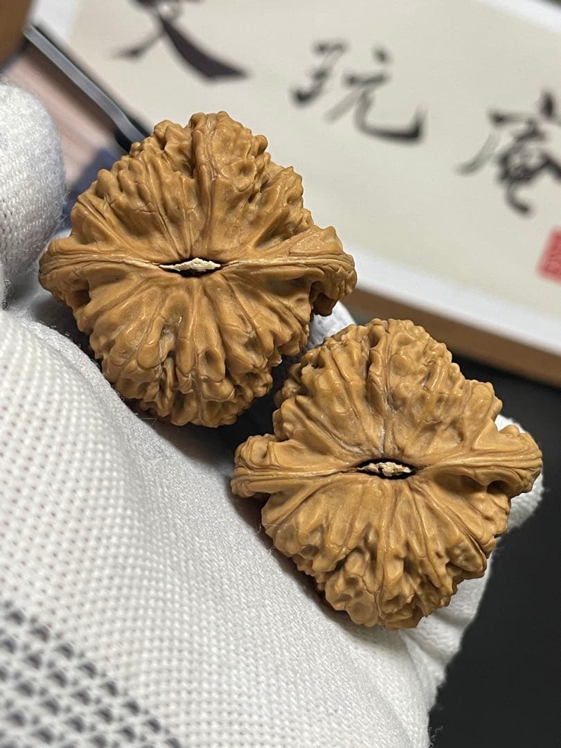 新入荷❤️No.706❤️文玩くるみ（文玩核桃） 精配赵喜满 南疆石