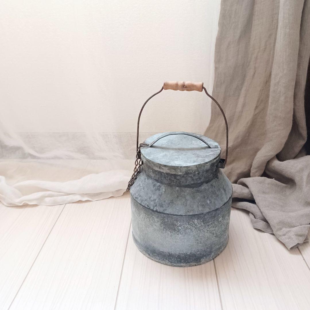 魔女の棲む森 ～小さな秘密基地～ メルカリshops リニューアル OPEN