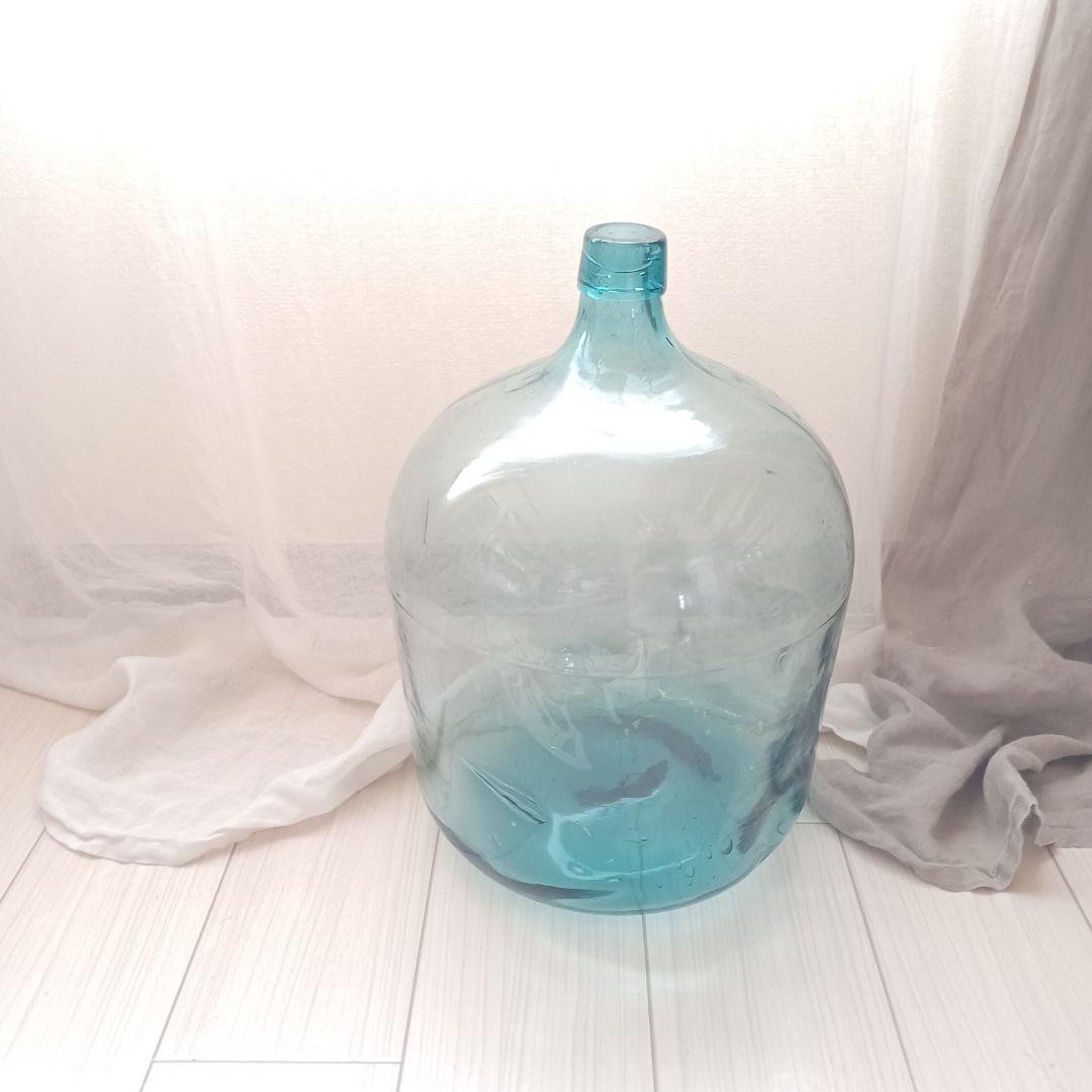 魔女の棲む森 ～小さな秘密基地～ メルカリshops リニューアル OPEN