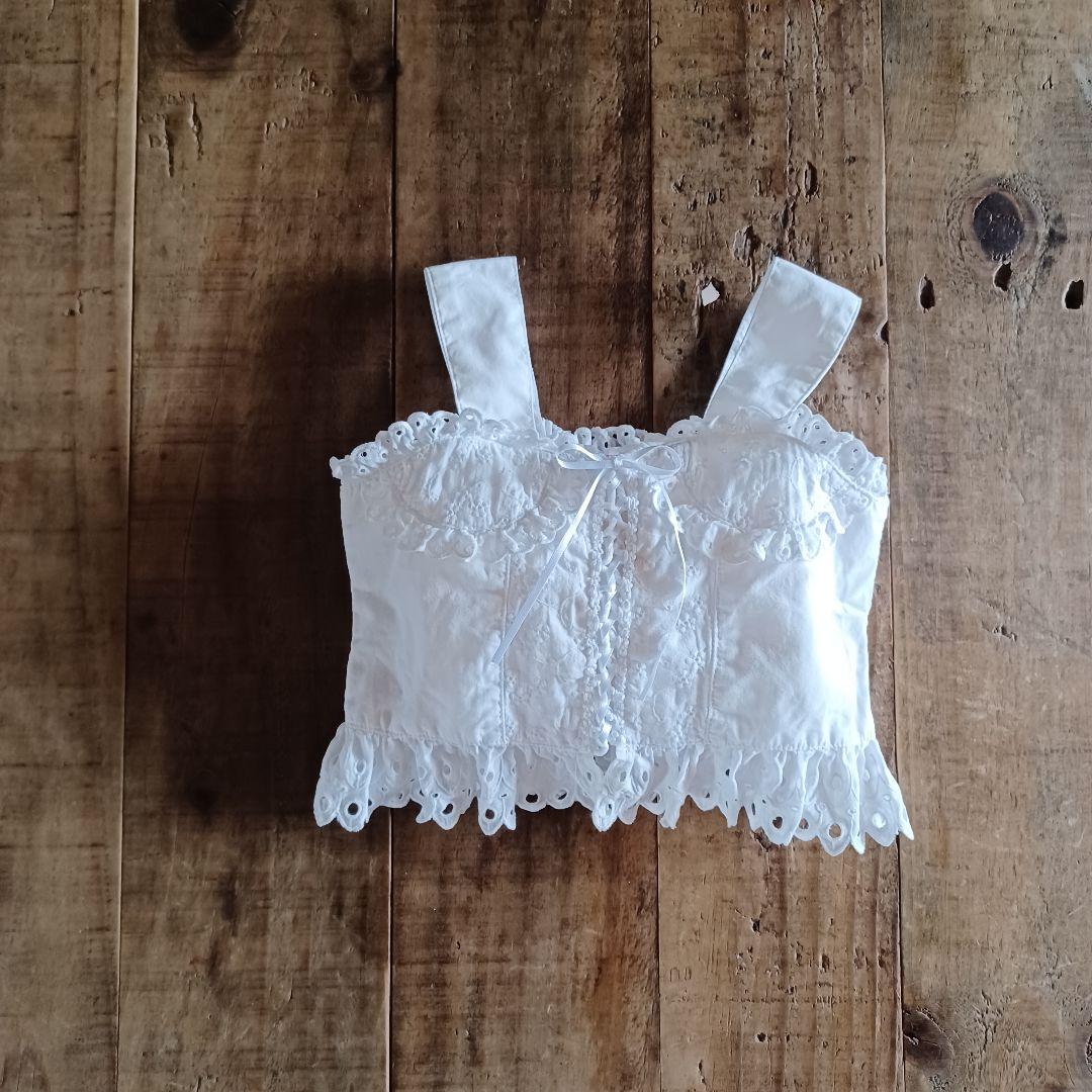 魔女の棲む森 ～小さな秘密基地～ メルカリshops リニューアル OPEN