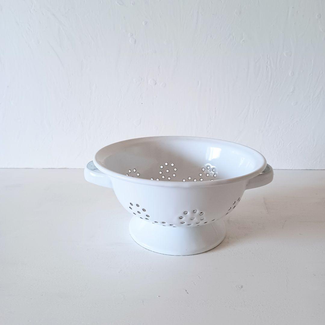 魔女の棲む森 ～小さな秘密基地～ メルカリshops リニューアル OPEN