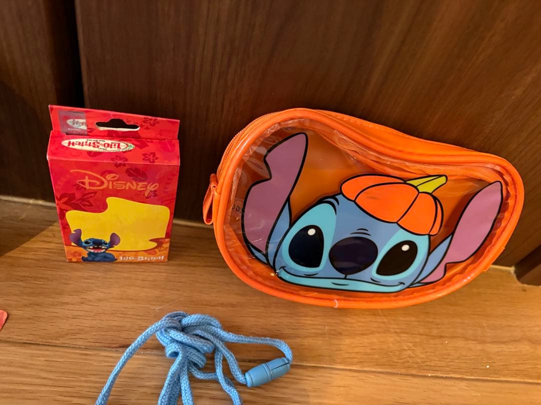 レトロ　ディズニー　スティッチ　平成レトロ　新品ばかり　キーホルダー　ポーチ