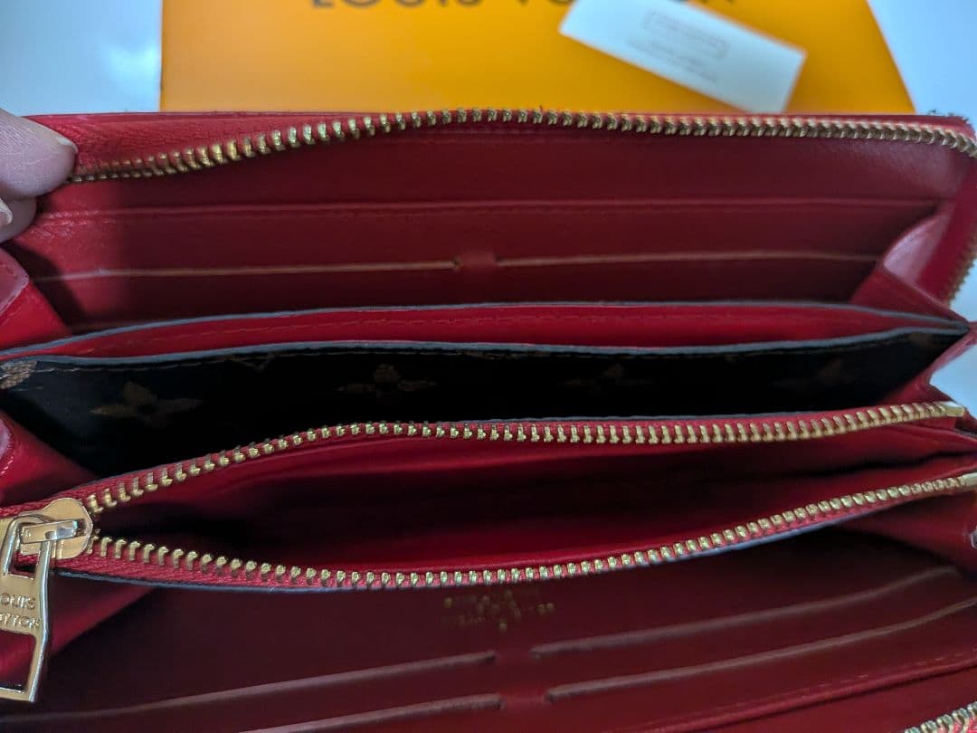 LOUIS VUITTON 長財布 ブラウン レッド