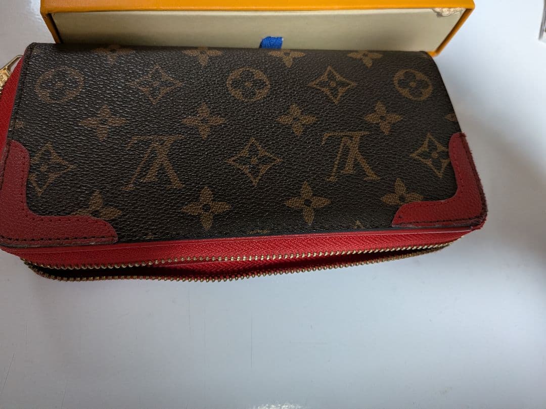 LOUIS VUITTON 長財布 ブラウン レッド