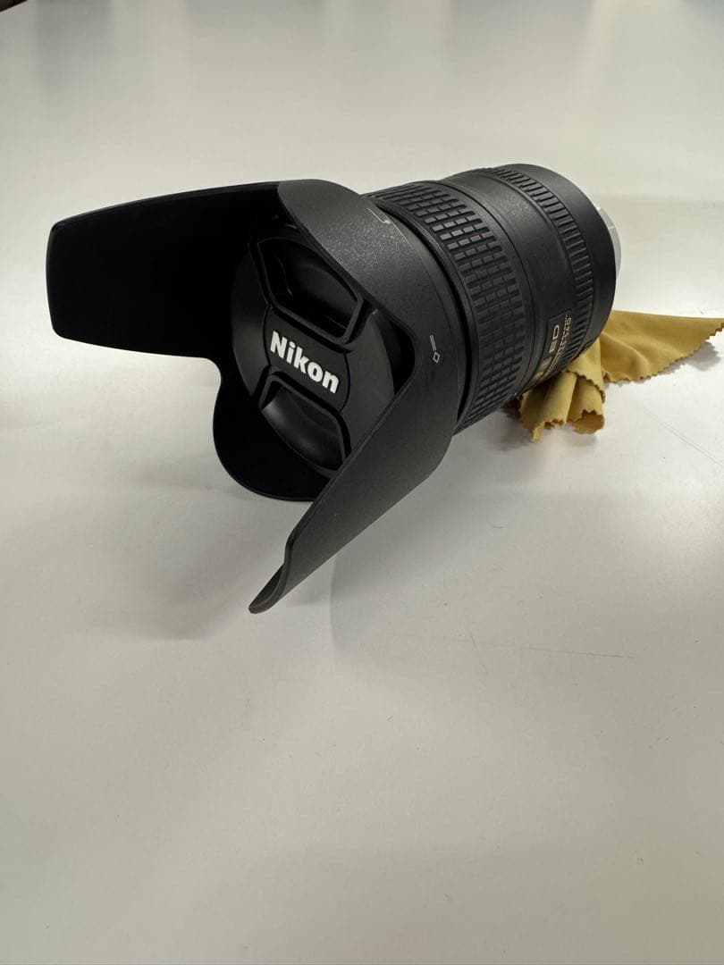 Nikon AF-S DX 28-300mm 3.5-5.6 VR ズームレンズ