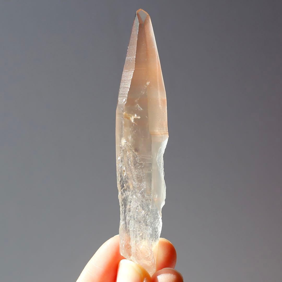 シンギングクォーツ ピンクレムリアンシード クリスタル 水晶 鉱物 原石 希少