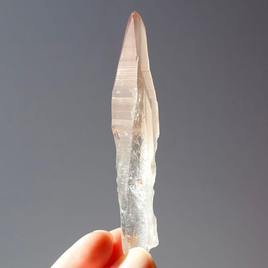 シンギングクォーツ ピンクレムリアンシード クリスタル 水晶 鉱物 原石 希少