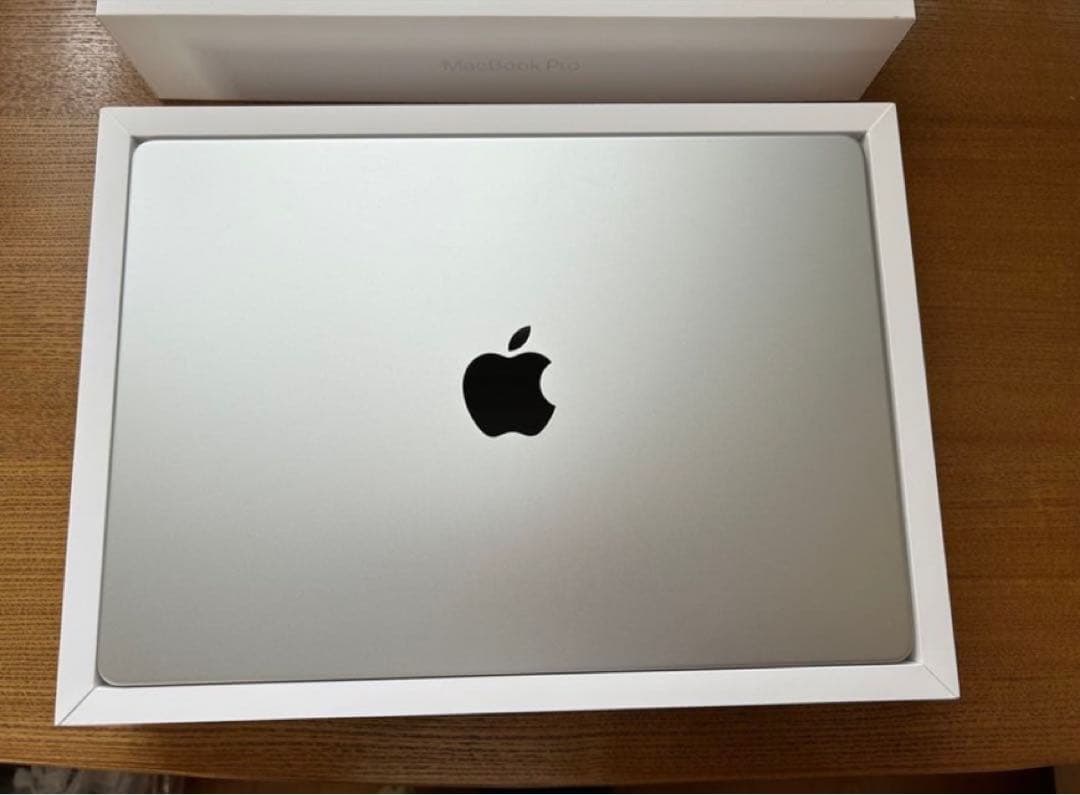 【美品】MacBook Pro 14インチ M3 / 24GB / 1TB 美品