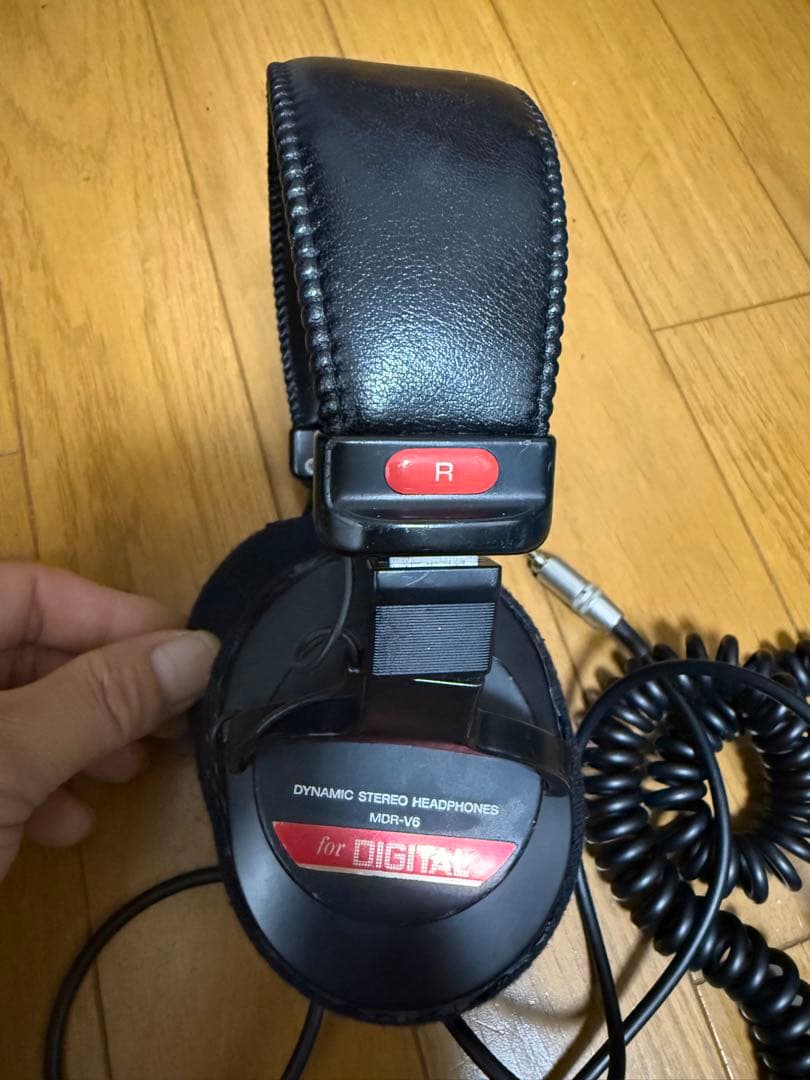 SONY MDR-V6 有線ヘッドフォン
