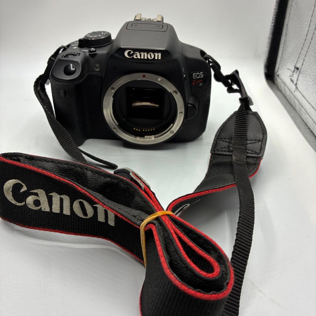 ⭐️Canon EOS Kiss x7i デジタル一眼レフカメラ チャージャー付属