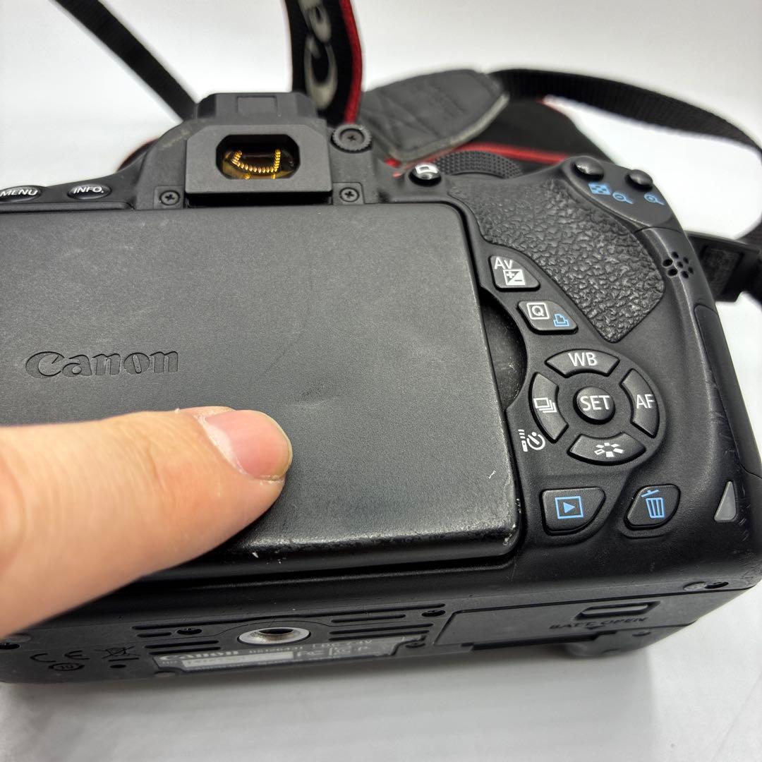 ⭐️Canon EOS Kiss x7i デジタル一眼レフカメラ チャージャー付属