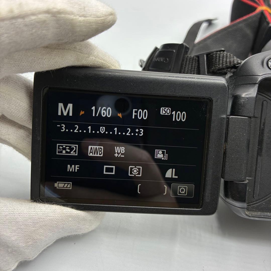 ⭐️Canon EOS Kiss x7i デジタル一眼レフカメラ チャージャー付属