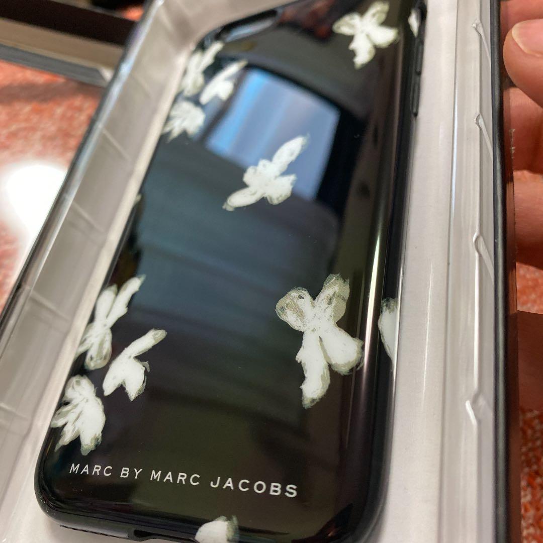 マークジェイコブス　iPhone スマホケース　新品未使用