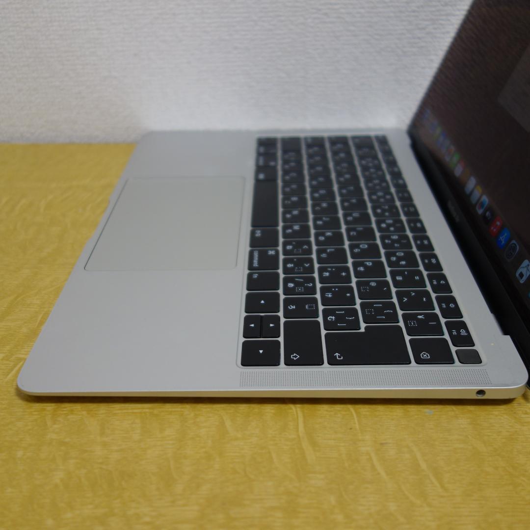 253）MacBook Air 2019　13インチ　/128GB/8GB/i5