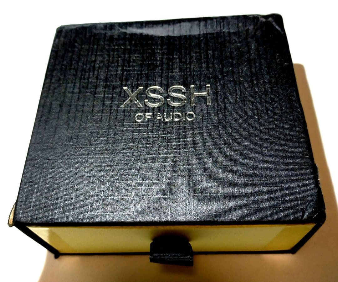 XSSHのスパイクオーディオインシュレーター