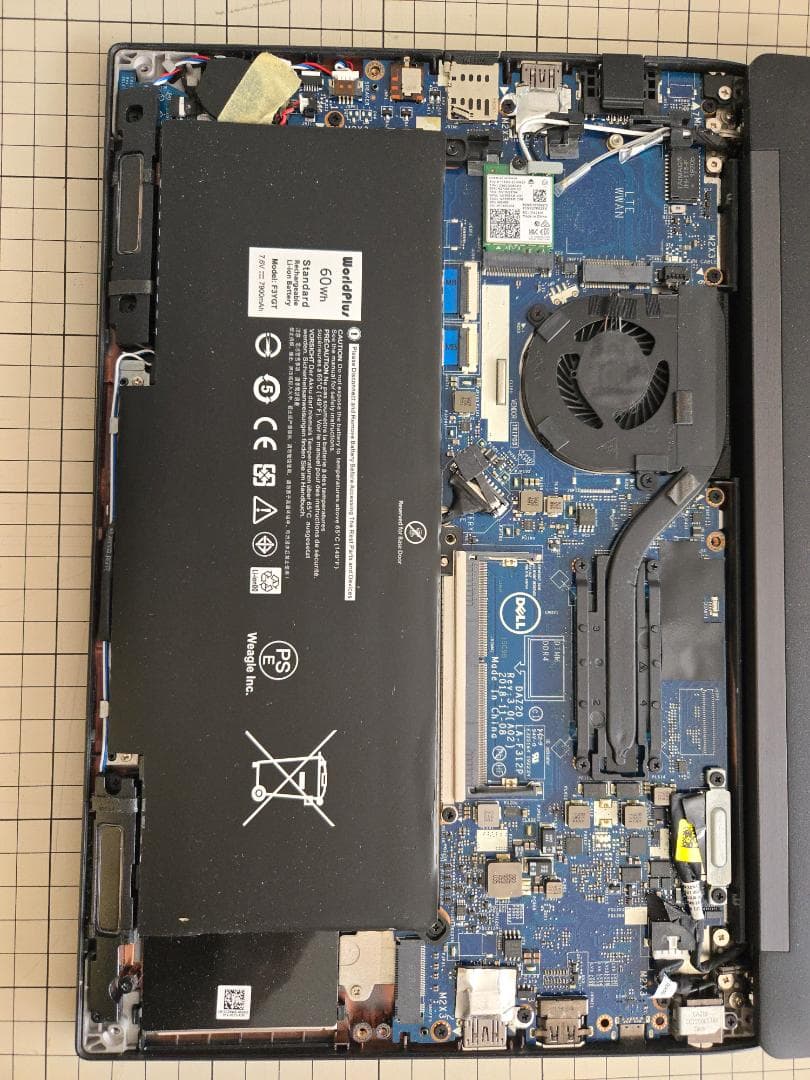 Dell Latitude 7390 i7 7世代 ssdなし メモリなし