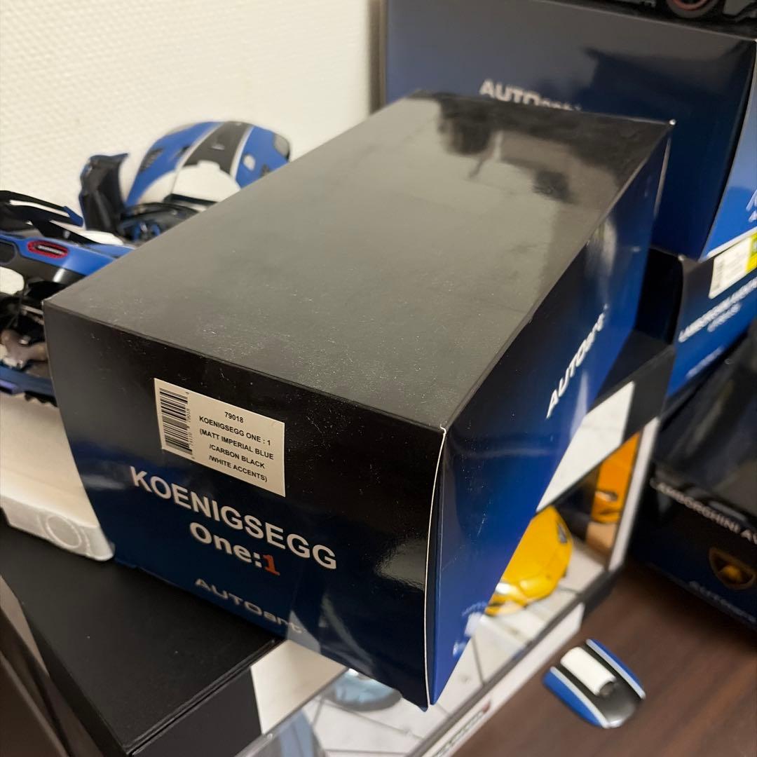 オートアート アゲーラOne:1 ブルー