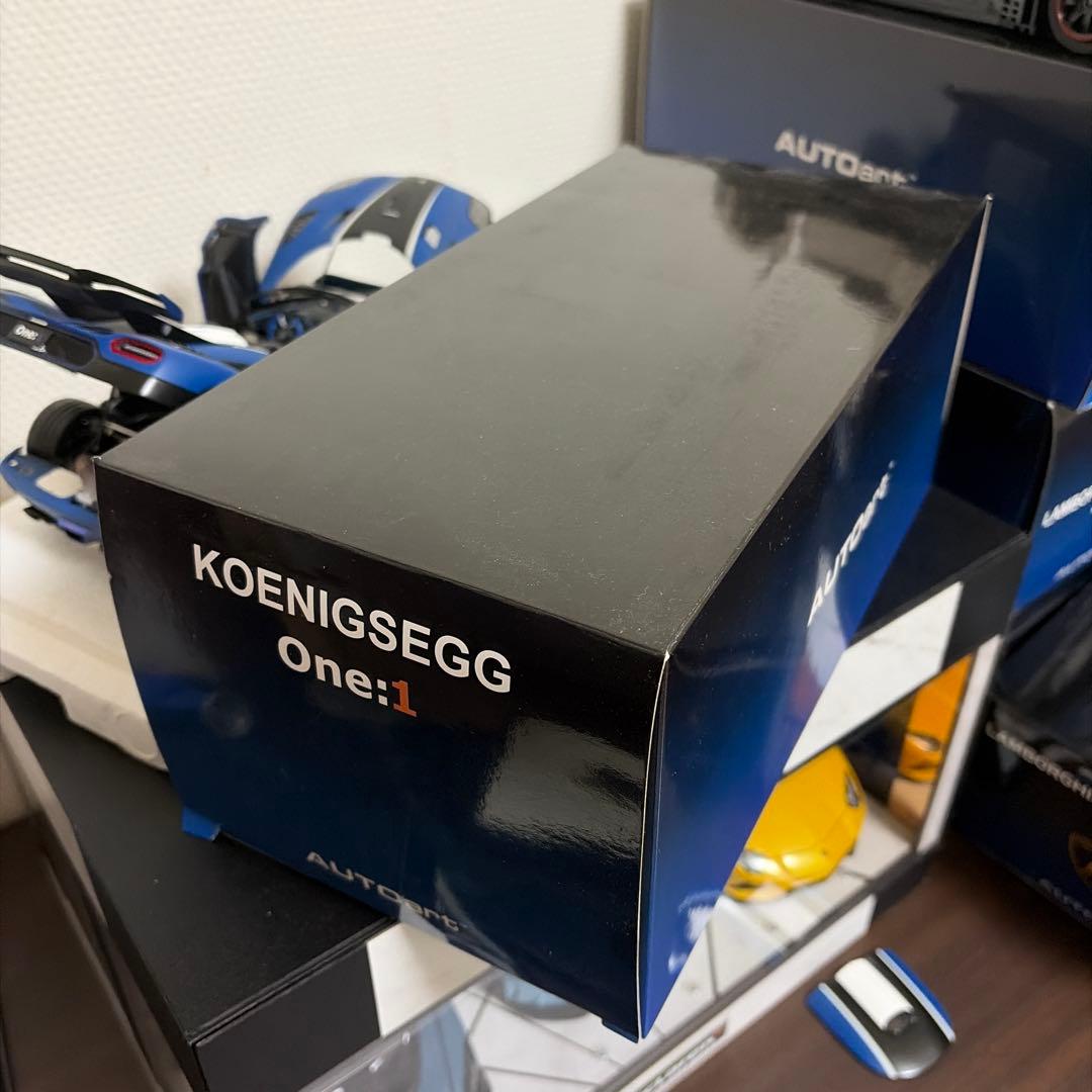 オートアート アゲーラOne:1 ブルー