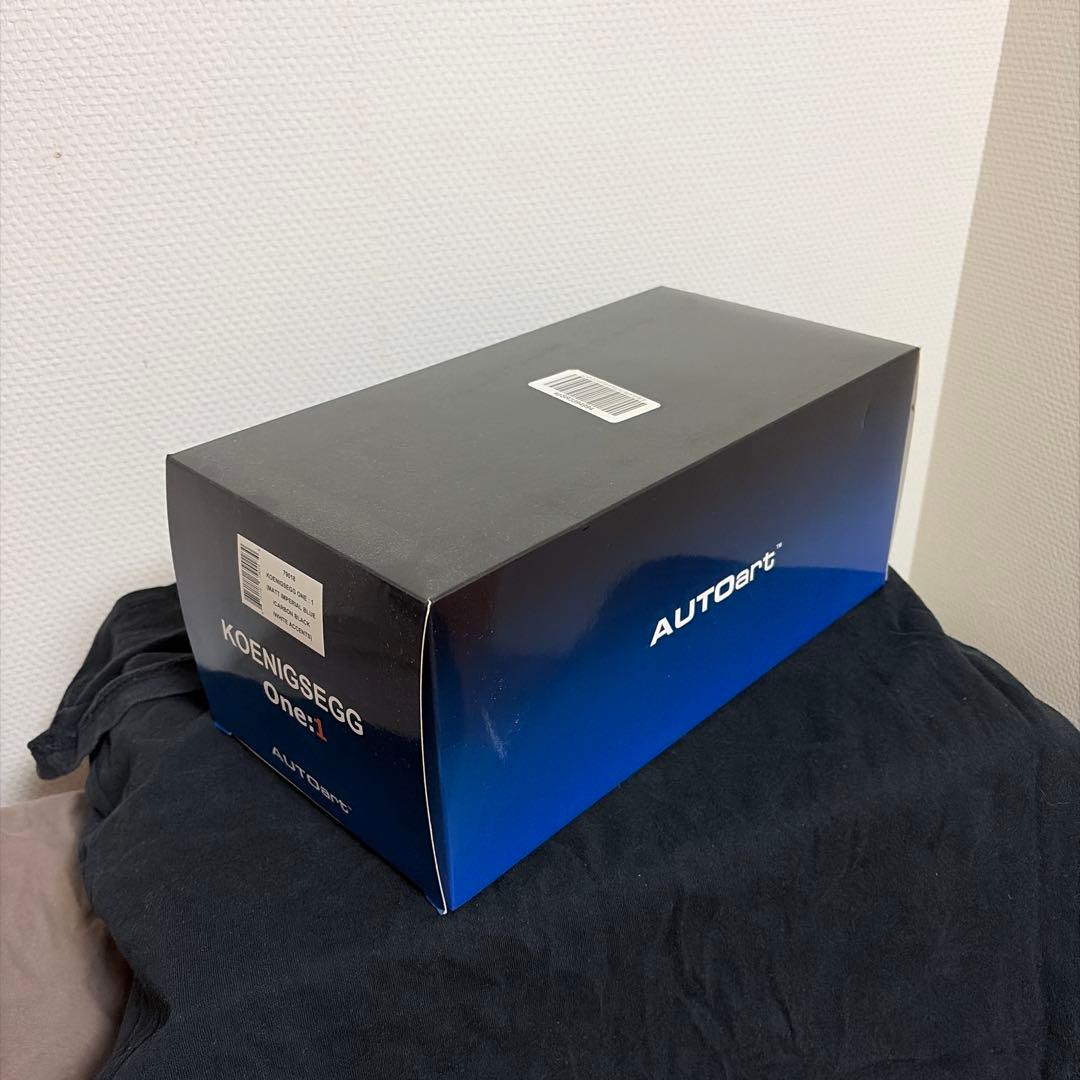 オートアート アゲーラOne:1 ブルー