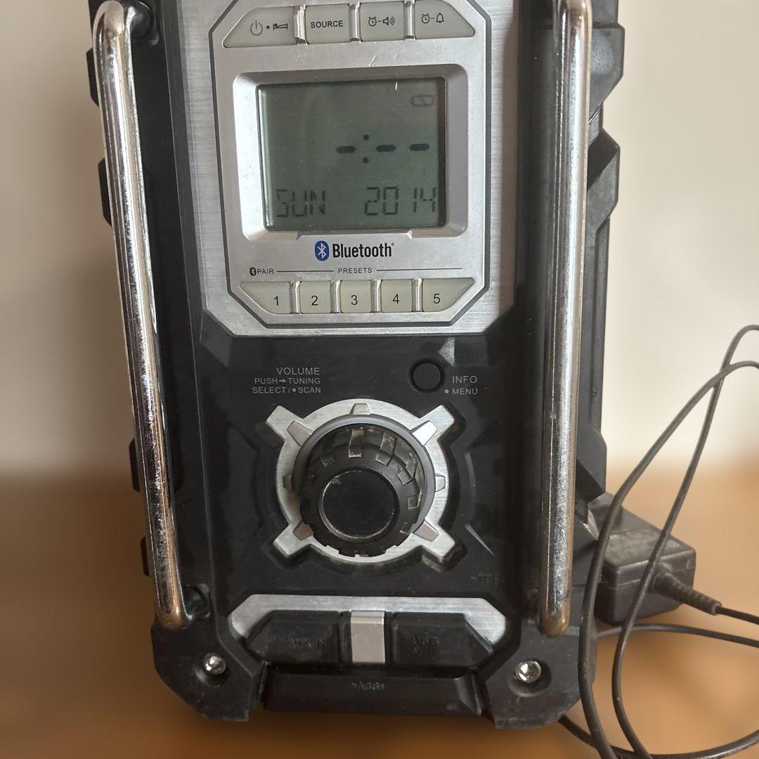 Makita Bluetooth ラジオ　MR108