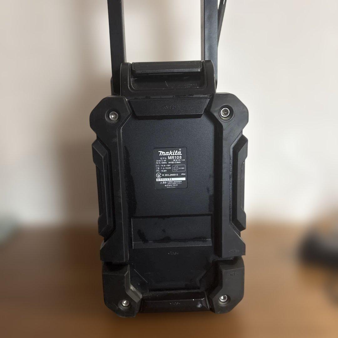 Makita Bluetooth ラジオ　MR108