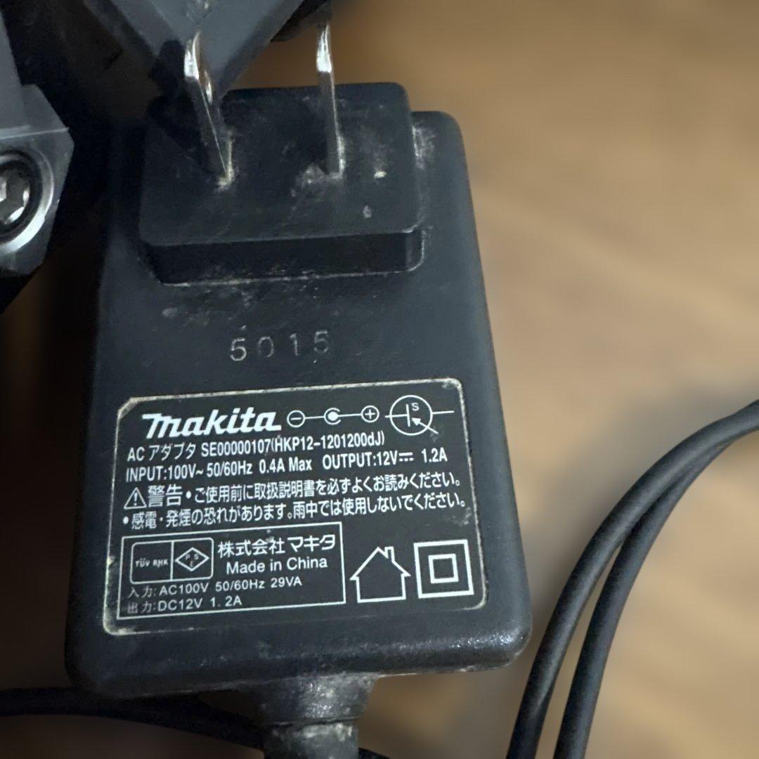 Makita Bluetooth ラジオ　MR108