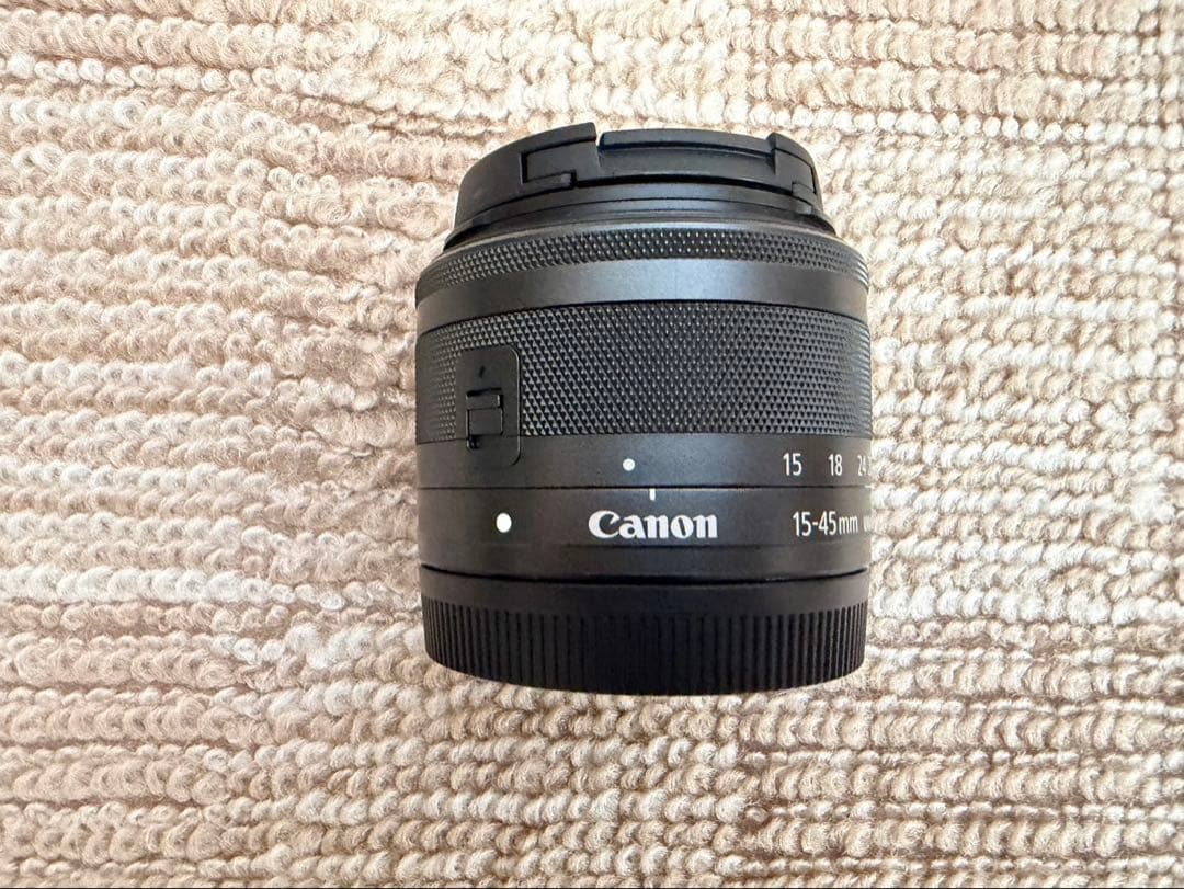 Canon EOS M10 ミラーレスカメラ 付属品多数