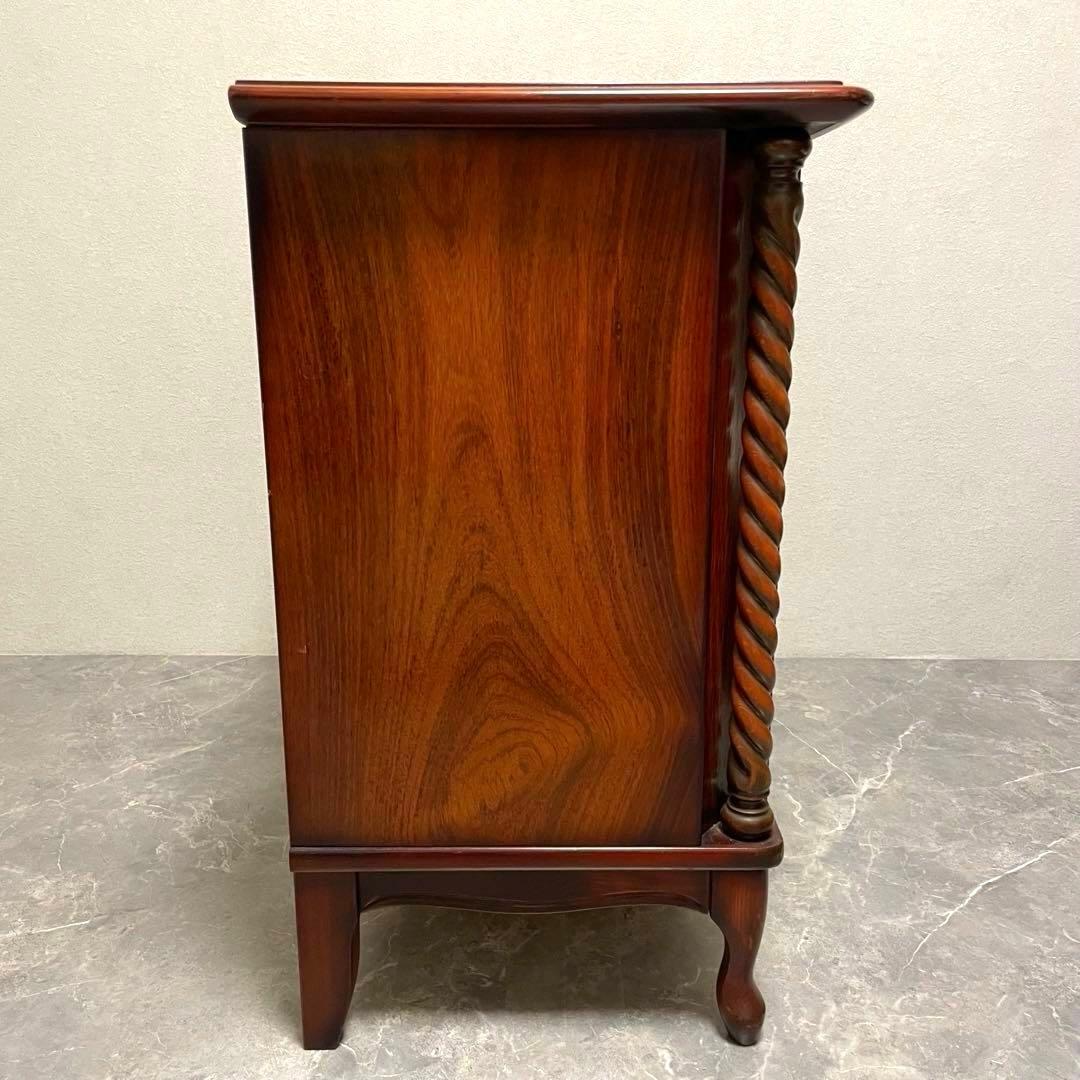 英国アンティーク　猫脚ドレッサーチェスト　キャビネット　収納家具　ロココ調