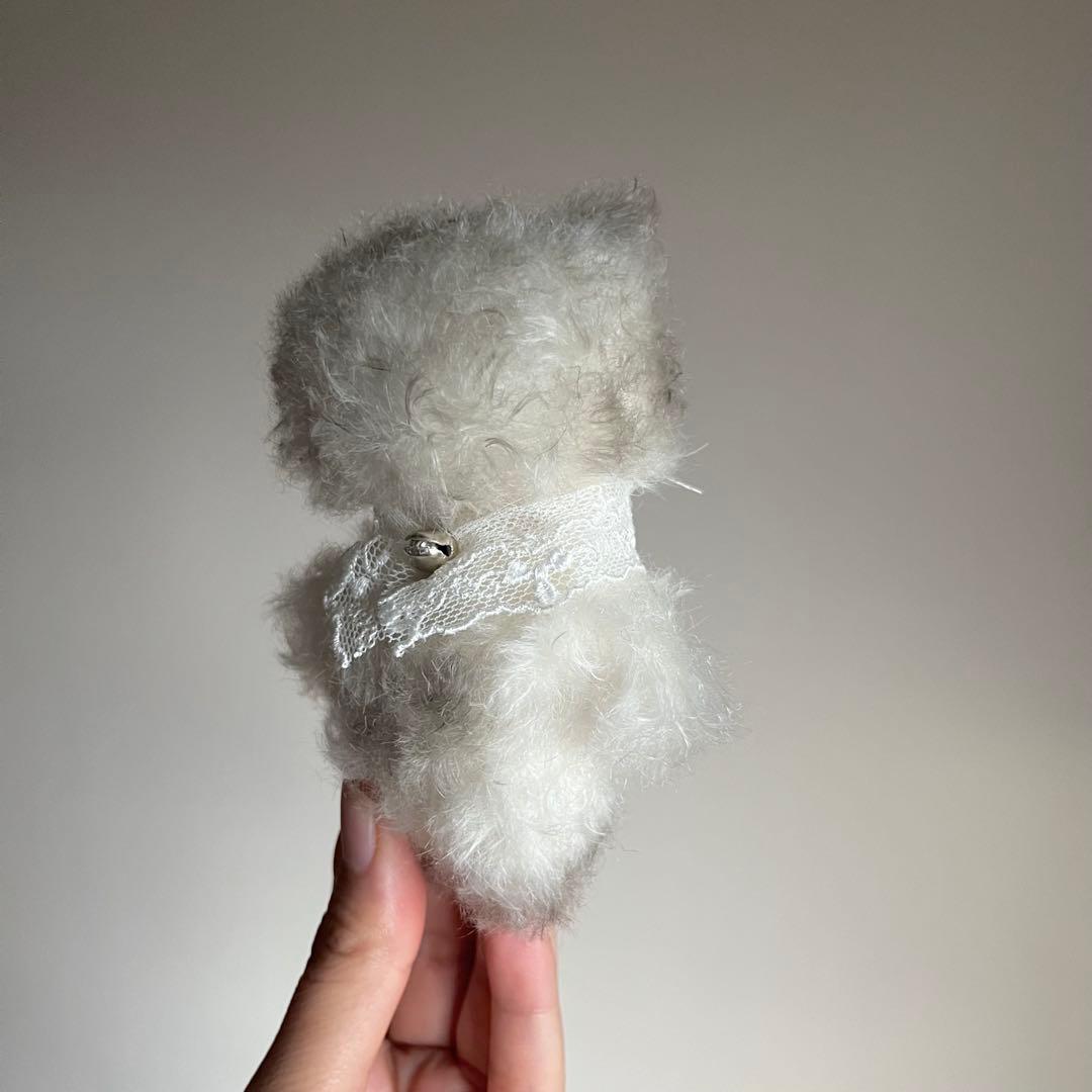 Art　ちいさなネコ　ハンドメイド　猫　ぬいぐるみ　作家　アートドール　a1