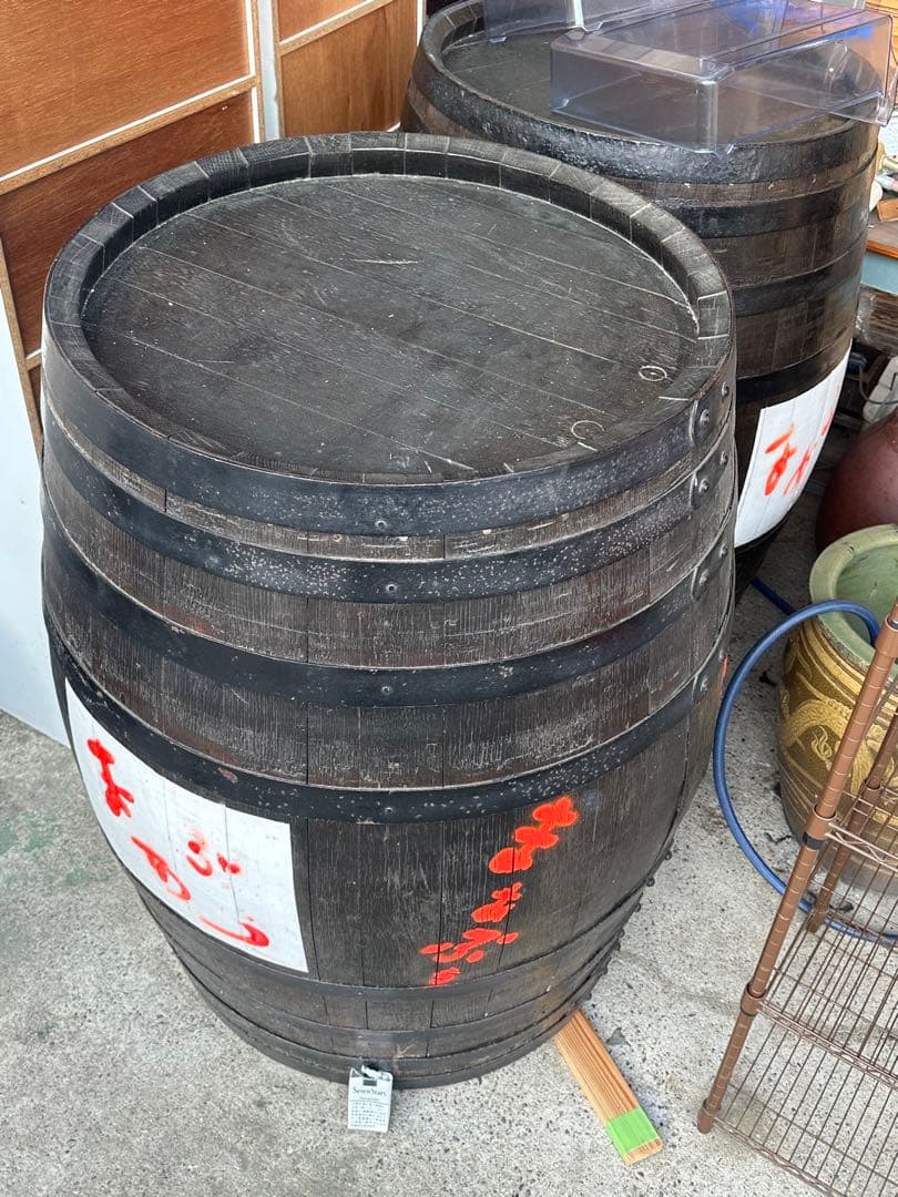 立ち飲み用樽　野外テーブル